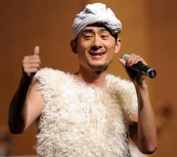 通过《星光大道》一夜成名的草根歌手阿宝，为什么突然就销声匿迹了？