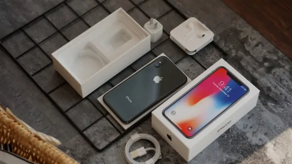 苹果iPhone X刘海屏是什么意思