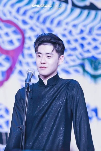 张云雷获得年度最具突破男歌手奖引质疑，“亚洲音乐盛典”究竟什么来头？