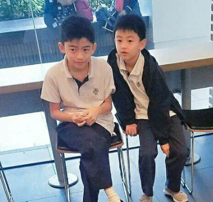 张柏芝谈对儿子进娱乐圈的态度,会百分百支持他,你觉得她是个好母亲吗? 张柏芝谈对儿子进娱乐圈的态度,会百分百支持他,你觉得她是个好母亲吗?